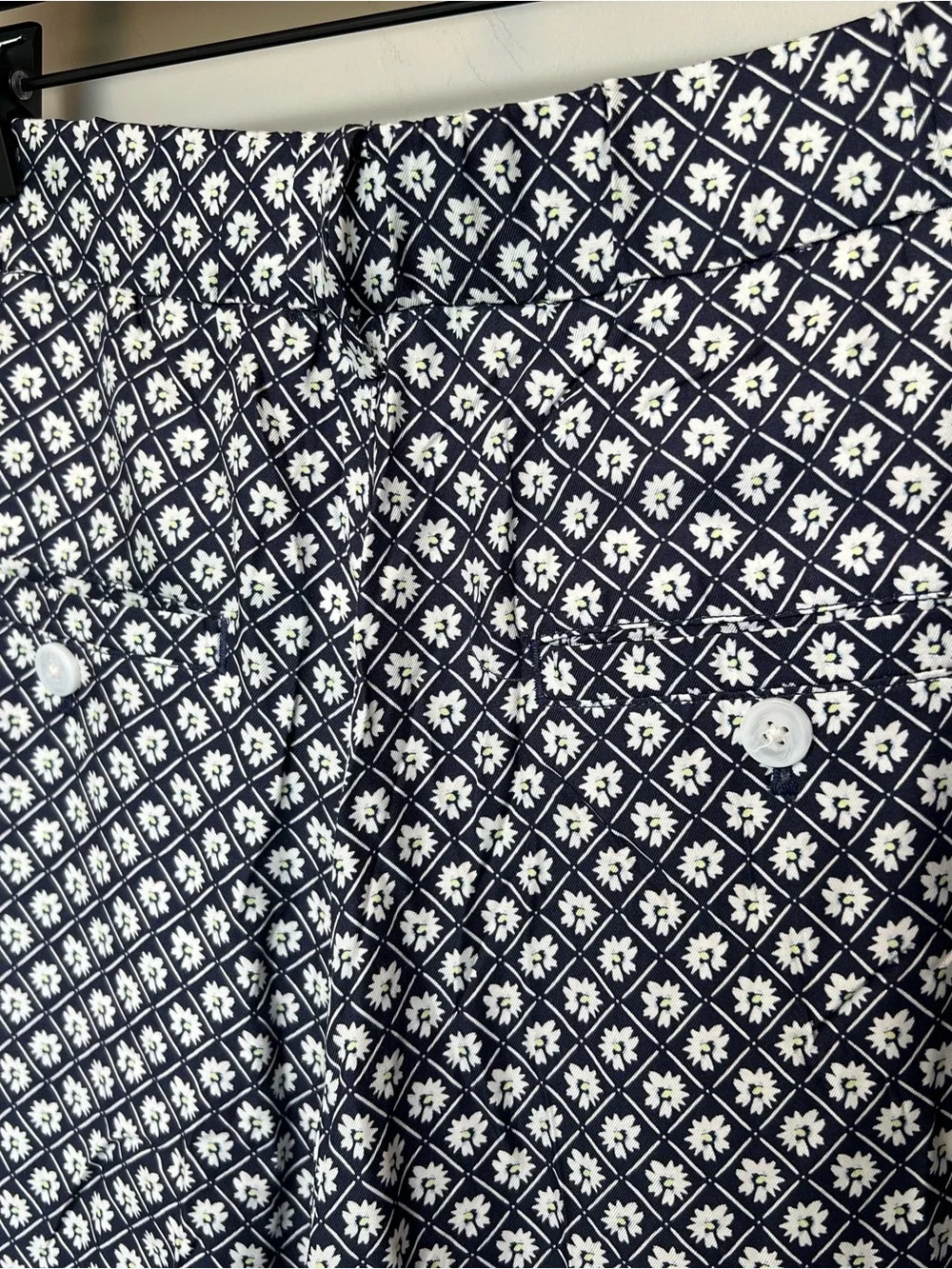 NWT Vineyard Vines Women's Luxe Floral Silk Blend Straight Leg Pants - size 8